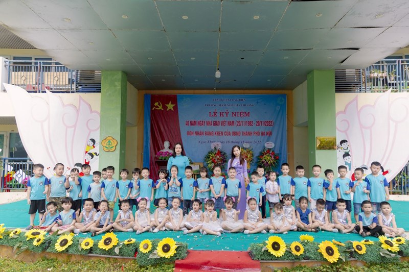 Hoạt động chào mừng ngày Nhà giáo Việt Nam 20/11 của lớp MGL A5