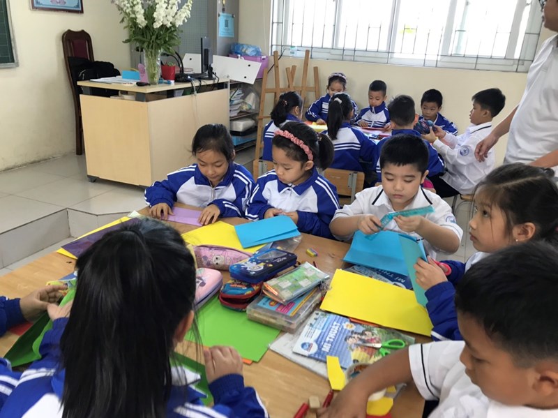 Giáo viên bộ môn Trường tiểu học Gia Thượng thi giáo viên giỏi cấp trường Chào mừng Ngày Nhà giáo Việt Nam 