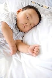 KNS: Rèn trẻ thói quen ăn ngủ