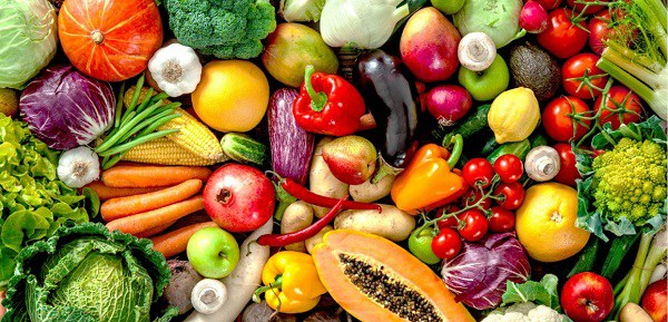 Rau xanh đắt đỏ, nhiều gia đình chuyển qua ăn củ quả thay rau, chuyên gia dinh dưỡng khuyên gì?