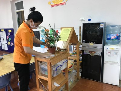 Công đoàn trường Mầm Non Đô Thị Sài đồng phát động vệ sinh môi trường lớp học phòng chống dịch Covid 19