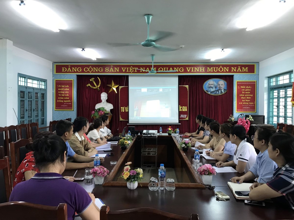 Trường Mầm non Hoa Mai dự hội nghị nói chuyện thời sự quý II/ 2022