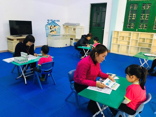 Bộ Giáo dục và Đào tạo thực hiện kháo sát chương trình Tôi yêu Việt Nam tại trường Mầm non Hoa Sen