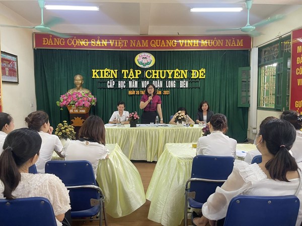 Trường Mầm non Hoa Sen tổ chức Kiến tập chuyên đề Khám phá cho cấp học MN quận Long Biên