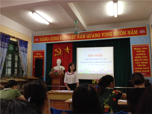 Cô giáo Trần Thị Thanh - NGƯT giáo tận tâm, năng động và sáng tạo