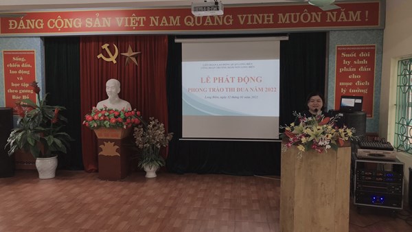Trường mầm non Long Biên phát động phong trào thi đua năm 2022.