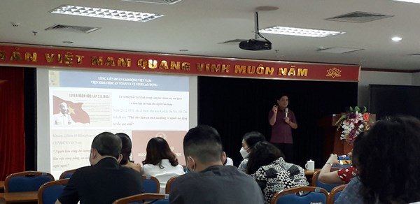 Trường mầm non Long Biên tham gia Lớp bồi dưỡng nghiệp vụ an toàn vệ sinh lao động do Liên đoàn quận Long Biên tổ chức.