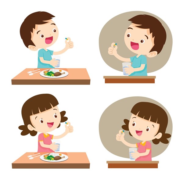 Bí quyết giúp trẻ tự xúc ăn ở nhà ngoan như ở trường
