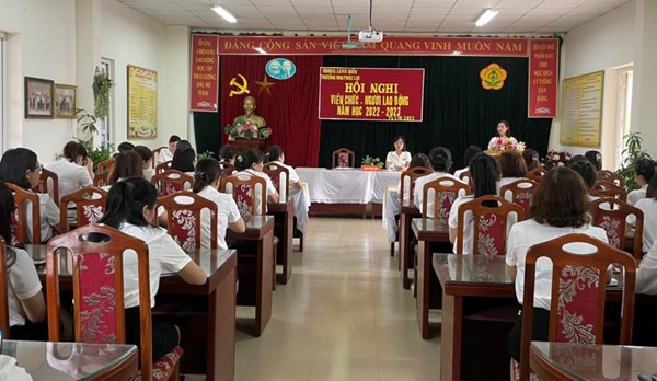 Trường Mầm non Phúc Lợi  tổ chức thành công hội nghị cán bộ, viên chức, người lao động năm học 2022 – 2023