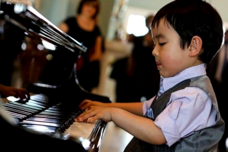 Evan Le: thần đồng piano gốc Việt tại Mỹ chơi nhạc ​Beethoven