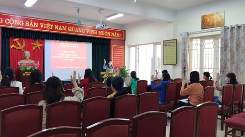 Trường MN Việt Hưng tổ chức Hội nghị kiểm điểm chi bộ và đánh giá xếp loại đảng viên năm 2021.