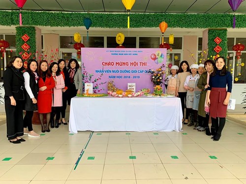 Hội thi giáo viên, nhân viên giỏi cấp Quận năm học 2018-2019 của trường mầm non Việt Hưng diễn ra thành công tốt đẹp.