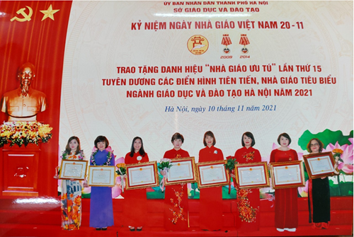Ngành Giáo dục và Đào tạo quận Long Biên vinh dự nhận được nhiều phần thưởng cao quý tại Lễ tuyên dương các điển hình tiên tiến, Nhà giáo tiêu biểu Ngành Giáo dục Thủ đô năm 2021