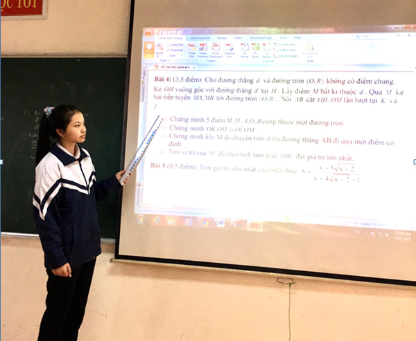 Tấm gương học sinh tiêu biểu : Nguyễn Hương Ly - lớp 9A3