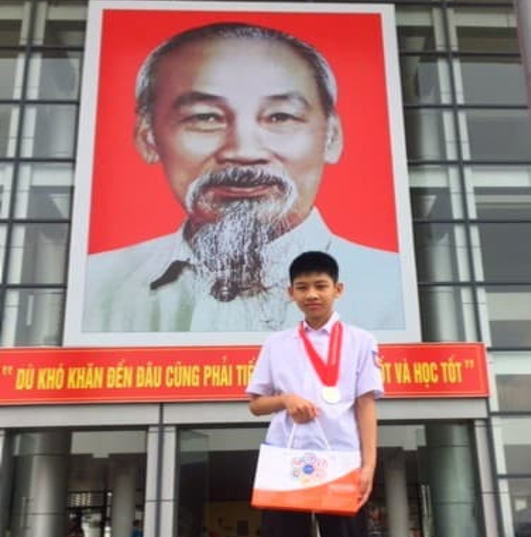  Nguyễn Trần Chiến - người mang trong mình ngọn lửa của niềm đam mê Toán học