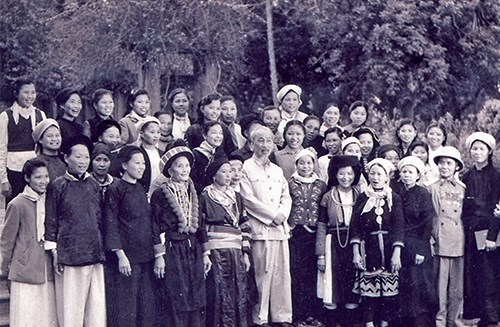 Tuyên truyền kỷ niệm 91 năm Ngày thành lập Hội Liên hiệp Phụ nữ Việt Nam (20/10/1930 - 20/10/2021)