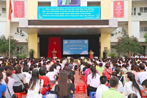 Trường THCS Ngọc Thụy tưng bừng chào đón học sinh lớp 6 niên khóa 2022 - 2026