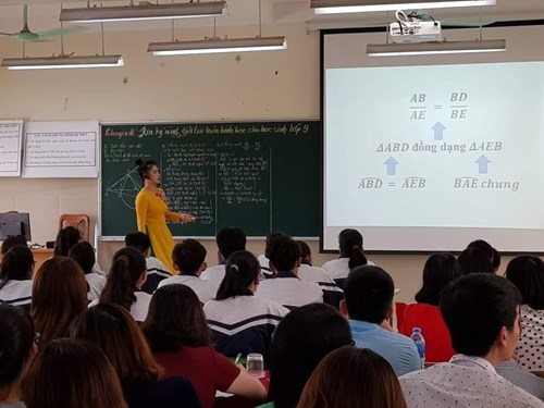 Cô giáo Nguyễn Thị Thu Thúy - Người truyền cảm hứng qua các con số