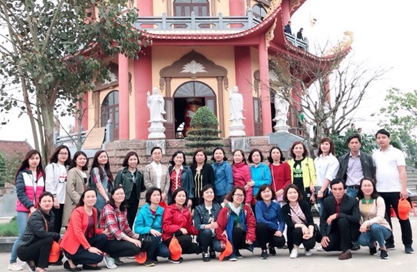 Chuyến du xuân đầu năm Mậu Tuất 2018 của cán bộ giáo viên, nhân viên trường THCS Sài Đồng