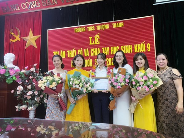 Trường THCS Thượng Thanh long trọng tổ chức Lễ tri ân thầy cô giáo và chia tay học sinh khối 9 năm học 2020-2021