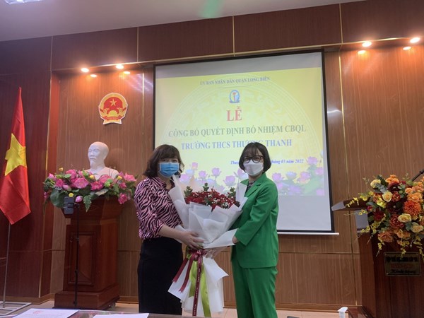 Trường THCS Thượng Thanh chào mừng CBQL mới - Đ/c Phó Hiệu trưởng Nguyễn Thị Sơn Hường !