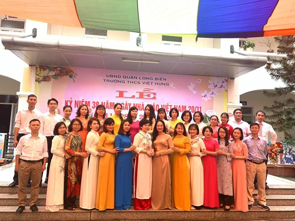 Trường THCS Việt Hưng hân hoan tổ chức chào mừng ngày nhà giáo Việt  Nam 20/11 