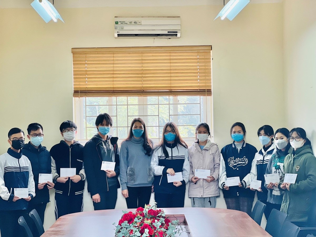 BGH trường THCS Việt Hưng tổ chức gặp mặt, động viên học sinh tham gia kì thi học sinh giỏi cấp Quận năm học 2021 – 2022