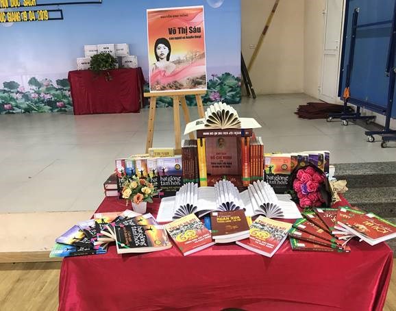 Trường Tiểu học Đức Giang tổ chức ngày hội đọc sách năm học 2018- 2019