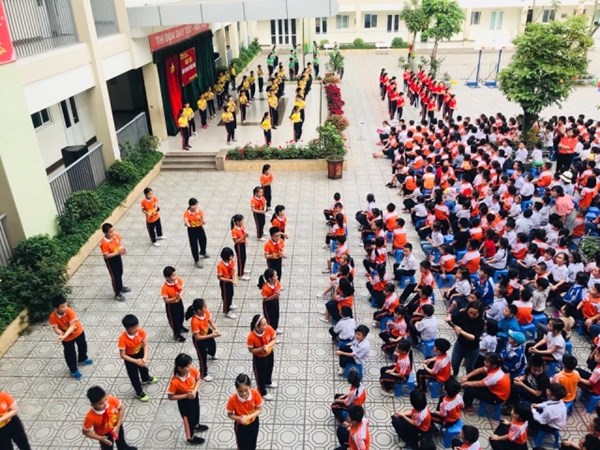 Tiết mục Việt Nam ơi - Trường Tiểu học Gia Thượng