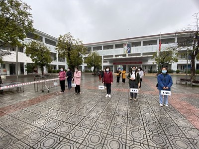 Trường Tiểu học Gia Thượng tổ chức Tập huấn và Diễn tập công tác đón  học sinh trở lại trường học