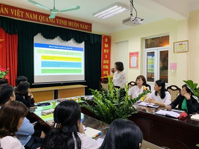 Trường Tiểu học Lý Thường Kiệt  tổ chức buổi tọa đàm hưởng ứng  “Ngày Pháp luật nước Cộng hòa Xã hội Chủ nghĩa Việt Nam”