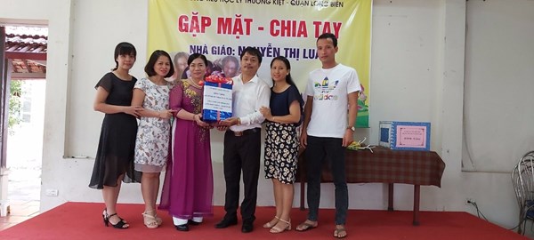 Buổi chia tay với nhà giáo Nguyễn Thị Luân ngập tràn tình cảm 