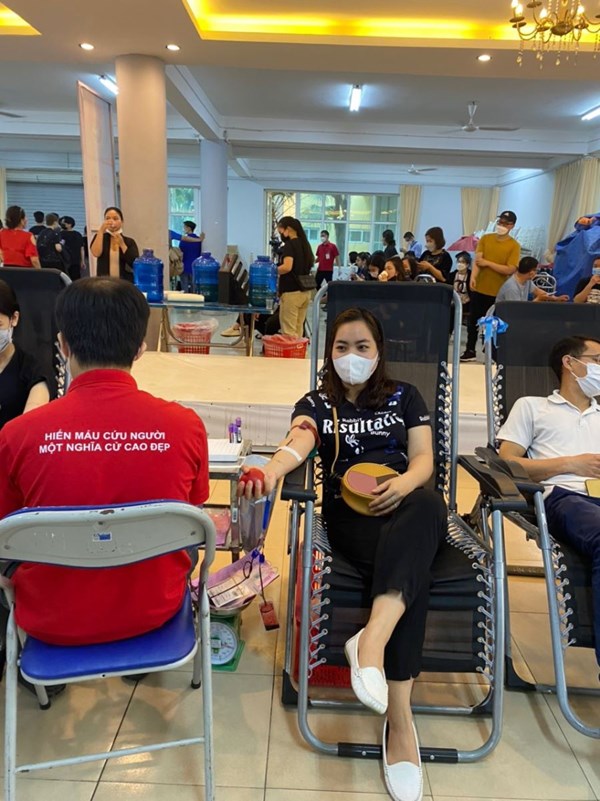 Tuổi trẻ Chi đoàn trường Tiểu học Phúc Đồng Lan tỏa phong trào hiến máu tình nguyện