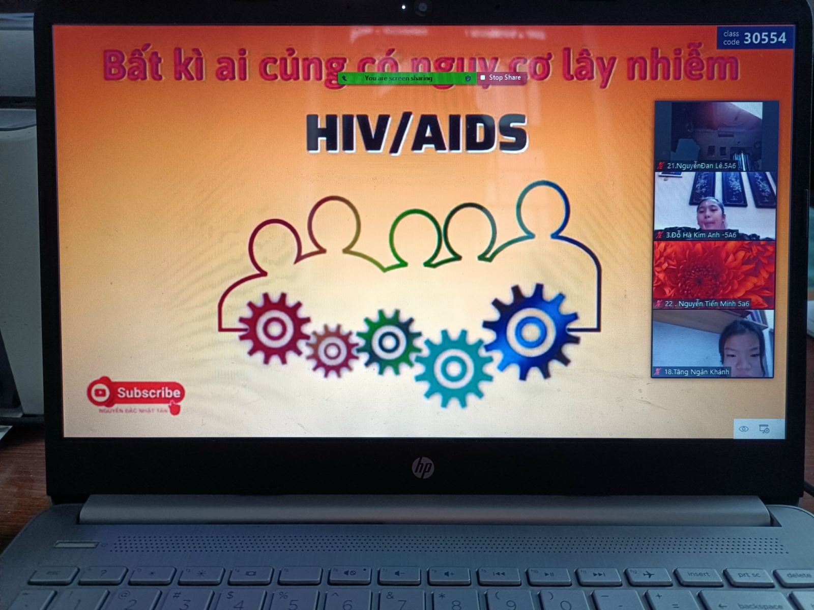 Chào cờ Tuần 17 - TT HIV/AISD