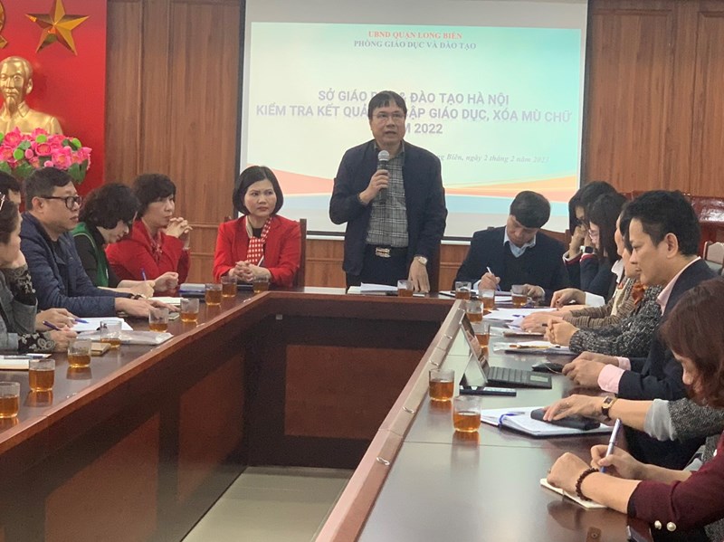 Sở GD&ĐT Hà Nội kiểm tra công tác phổ cập giáo dục, xóa mù chữ năm 2023 quận Long Biên
