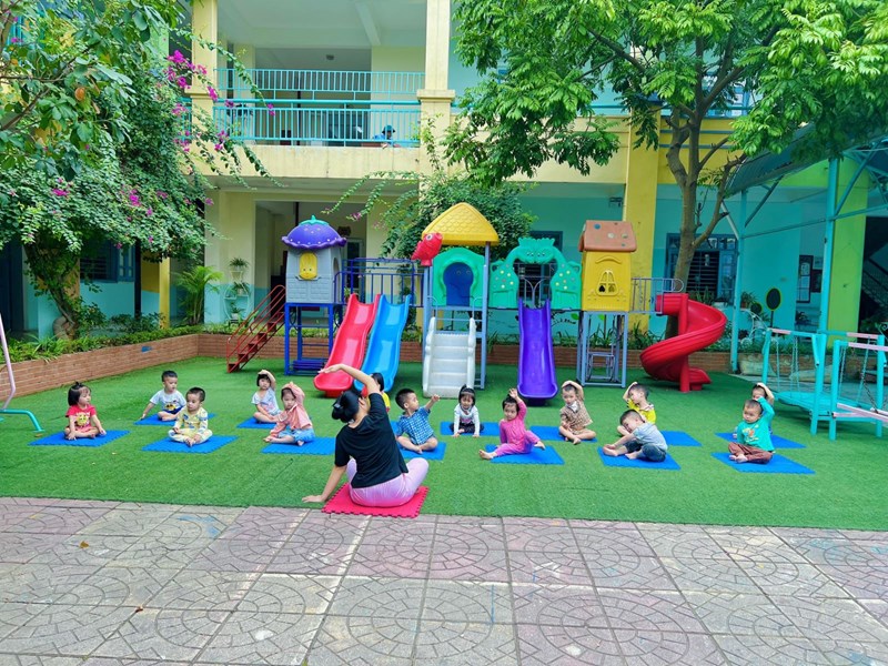 <a href="/hoat-dong-chuyen-mon/be-tap-yoga-lop-nha-tre-d1/ctfull/2578/568422">Bé tập yoga - Lớp nhà trẻ D1</a>