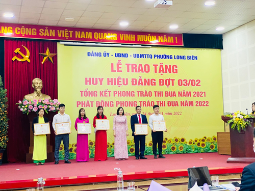 Cô giáo Trần Thị Thư Trang – Tấm gương dân vận khéo Người quản lý năng động, sáng tạo, nhiệt huyết với nghề