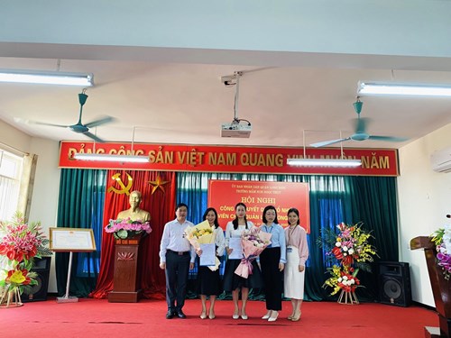 Chúc mừng tân Hiệu trưởng Trường Mầm non Ngọc Thụy, Long Biên, Hà Nội