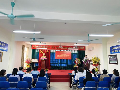 Chúc mừng đồng chí Trần Thị Linh Phương - PCT Công đoàn - TTCM khối MGB Trường MN Ngọc Thụy được bổ nhiệm chức vụ Phó hiệu trưởng Trường MN Nguyệt Quế