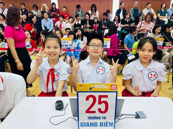 Học sinh trường Tiểu học Giang Biên tham gia sân chơi Giao lưu Tiếng Anh cấp quận năm 2023