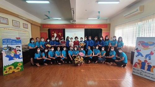 Chi Đoàn Trường mầm non Đô thị Việt Hưng tổ chức tọa đàm kỷ niệm 91 năm ngày thành lập Đoàn TNCS Hồ Chí Minh (26/3/1931 - 26/3/2022)