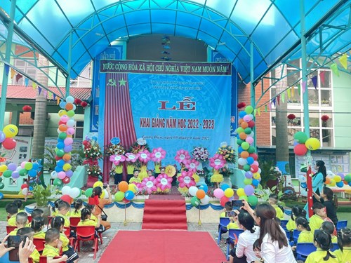 Khai giảng năm học mới 2022- 2023 của trường Mầm non Giang Biên