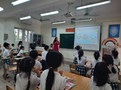 Chuyên đề Tiếng Việt lớp 2 vận dụng hiệu quả phương pháp dạy học tích cực “Khăn trải bàn”
